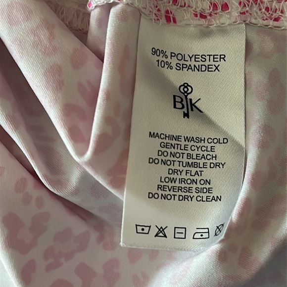 Belyn Key Women’s Keystone Pink Leopard Print Sleeveless Top Sz Small Golf - Picture 8 of 9